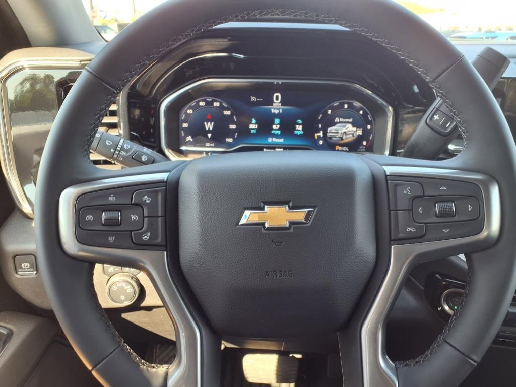 Used 2025 Chevrolet Silverado 1500 LT image 20