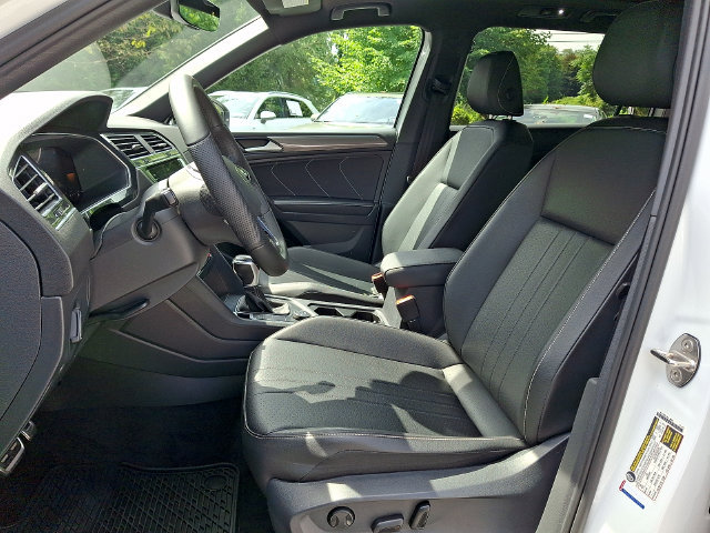 Used 2022 Volkswagen Tiguan SE R-Line AWD/4WD image 13