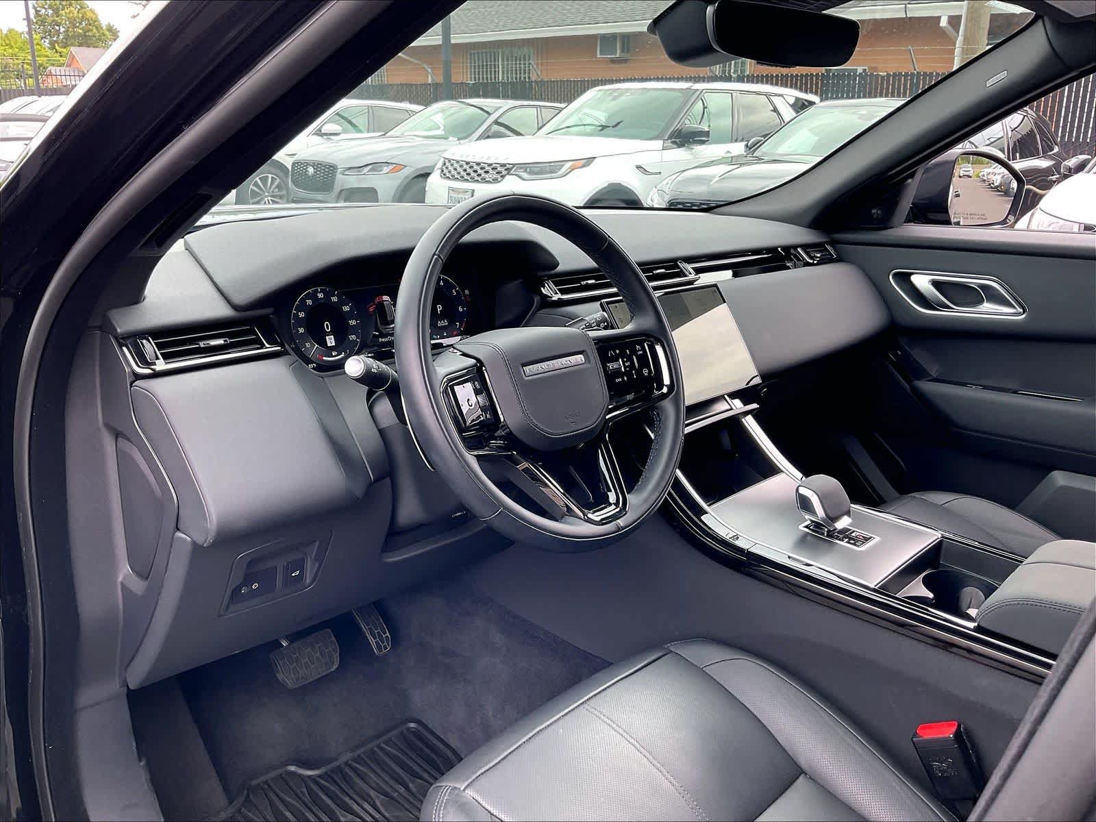Used 2026 Land Rover Range Rover Velar S AWD/4WD image 16