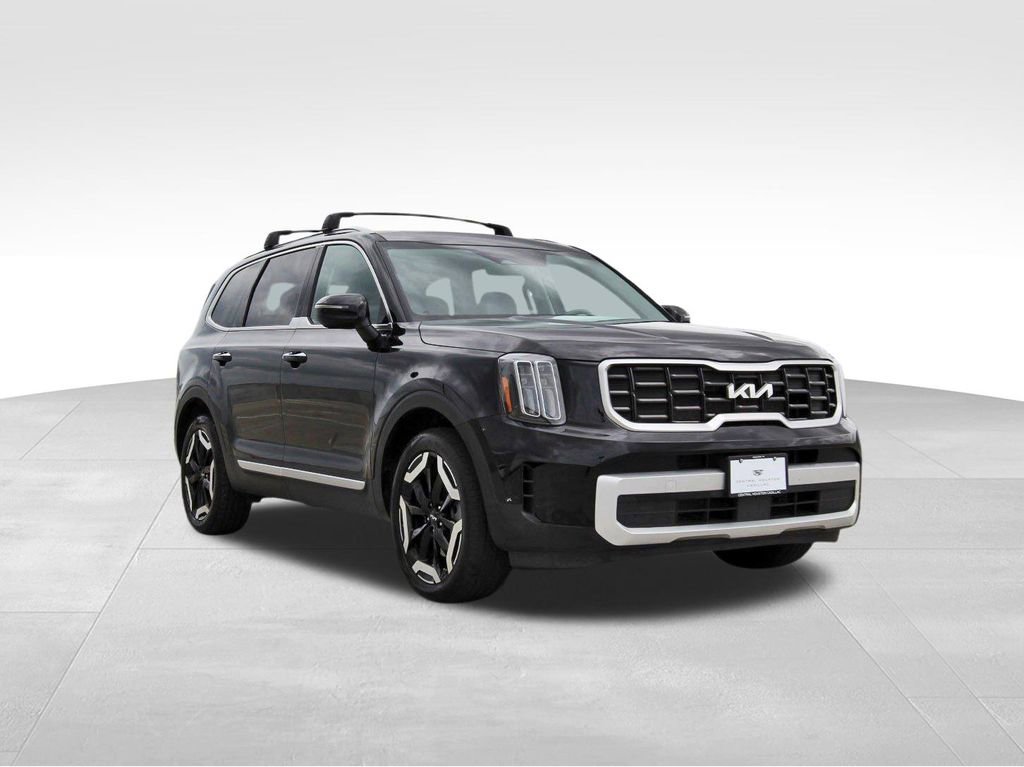 Used 2025 Kia Telluride S image 1