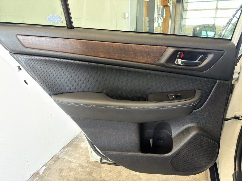 Used 2017 Subaru Outback 2.5i Limited AWD/4WD image 30