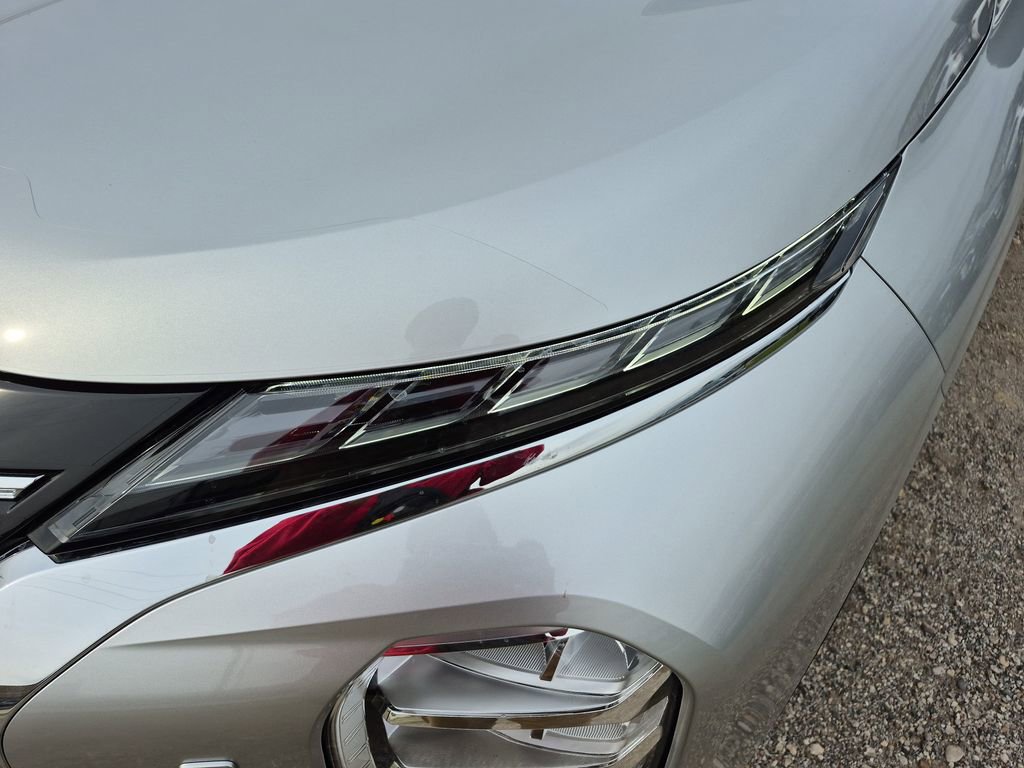 New 2026 Mitsubishi Outlander SE image 50