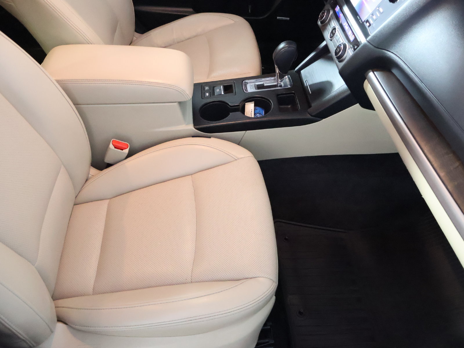 Used 2015 Subaru Outback 2.5i Limited AWD/4WD image 51