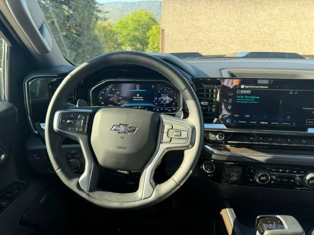 Used 2025 Chevrolet Silverado 1500 LT Trail Boss w/ Convenience Package II AWD/4WD image 13