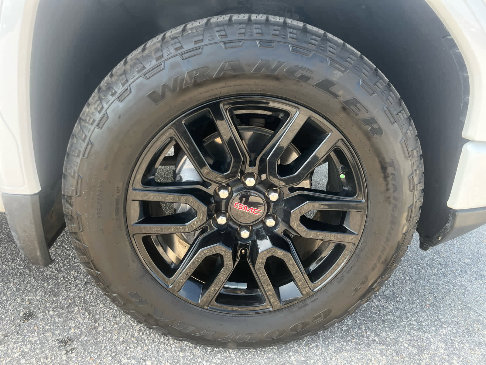 Used 2023 GMC Sierra 1500 Elevation w/ X31 Off-Road Package image 30