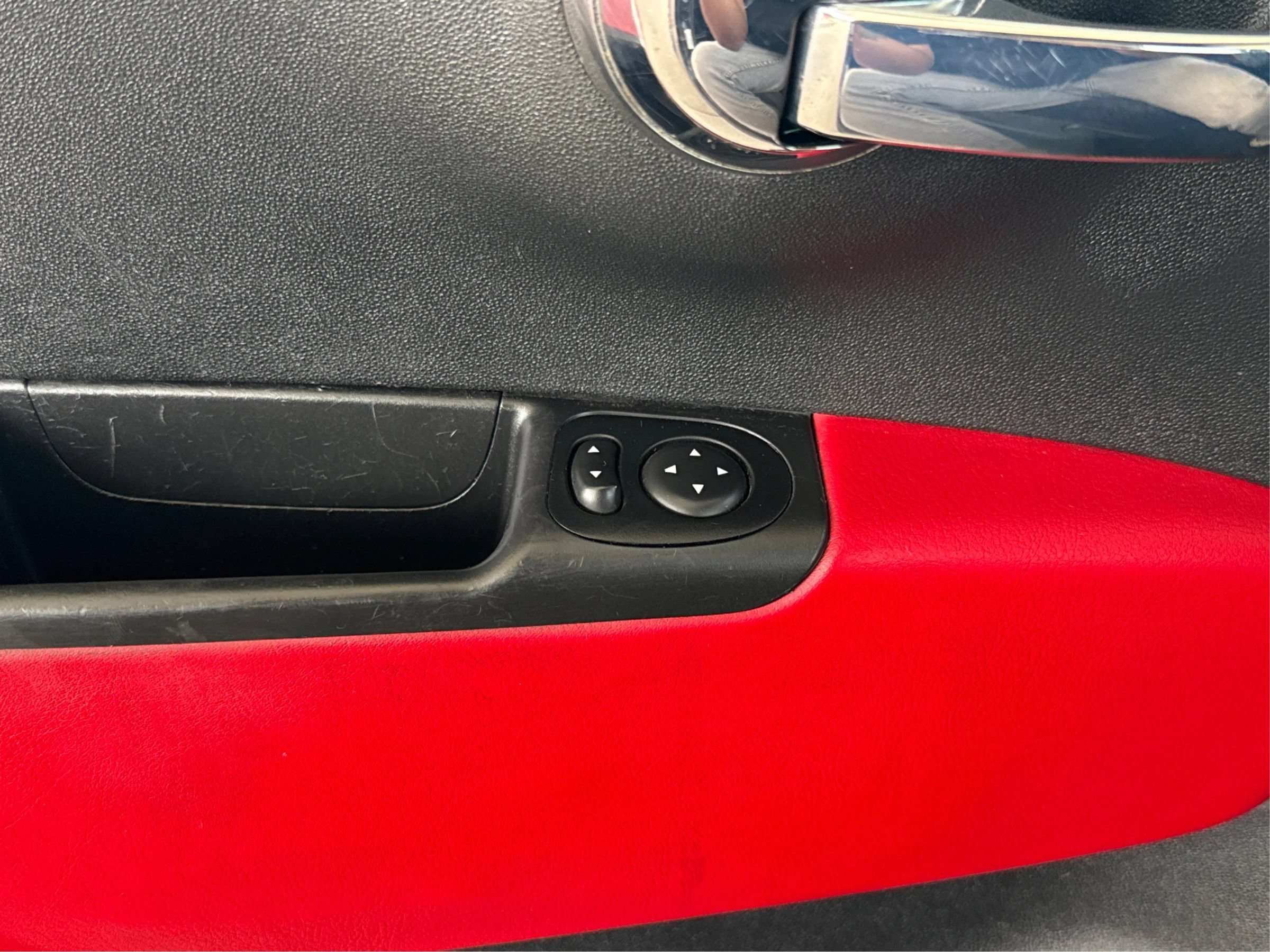Used 2012 FIAT 500 Abarth w/ Safety & Convenience Pkg FWD image 18