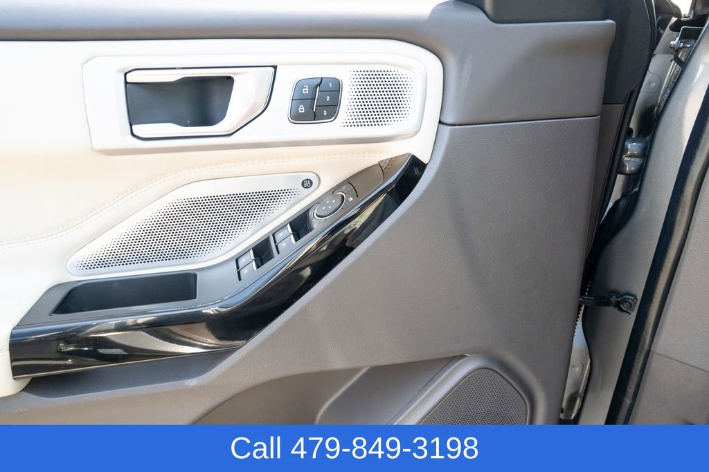 Used 2021 Ford Explorer Platinum w/ Equipment Group 601A image 27
