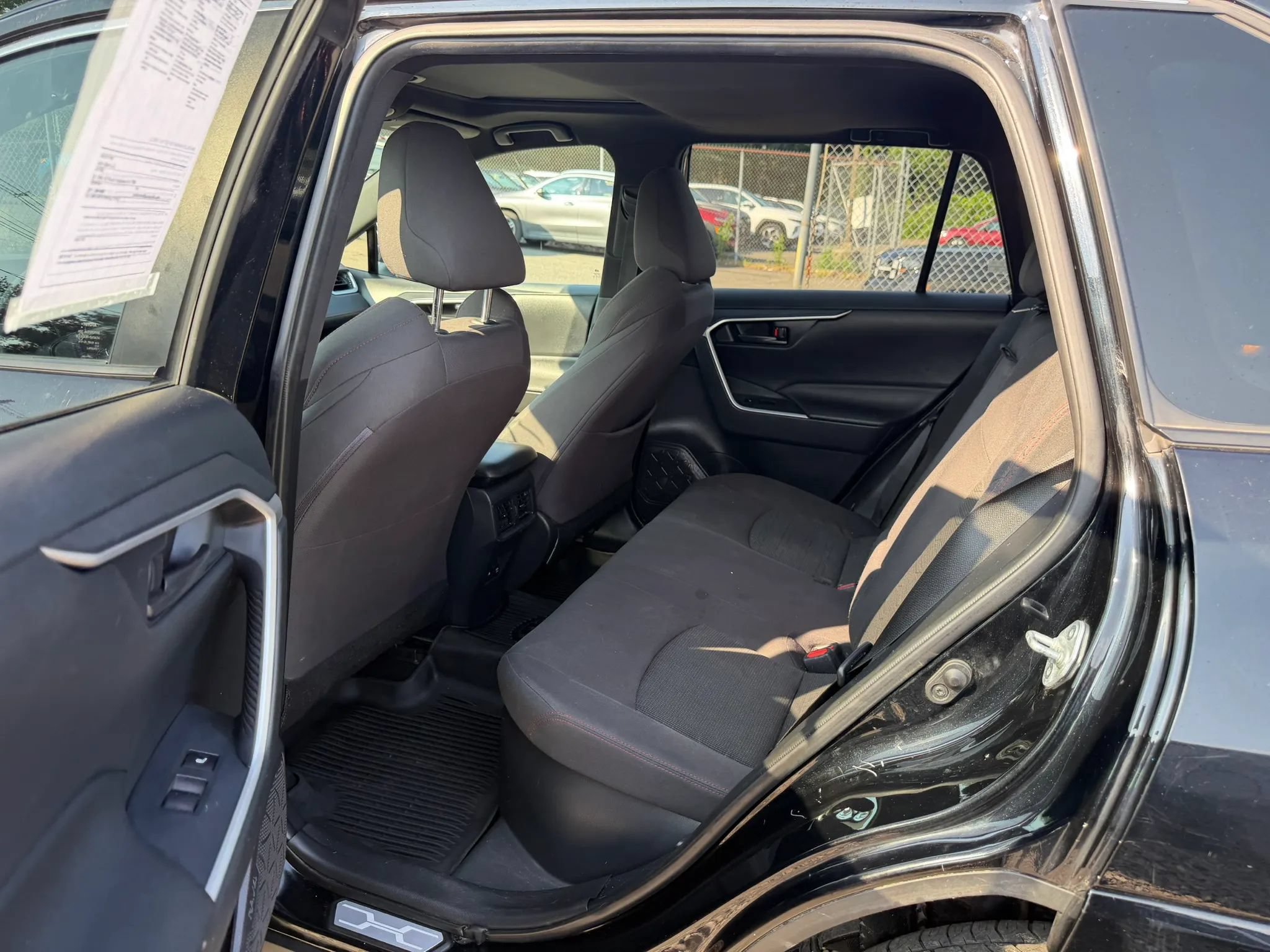 Used 2021 Toyota RAV4 SE w/ Weather & Moonroof Package AWD/4WD image 15