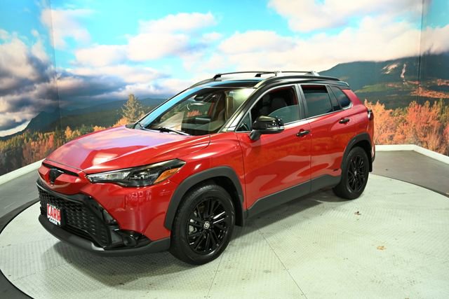 Used 2024 Toyota Corolla Cross AWD Hybrid w/ Moonroof Package image 4