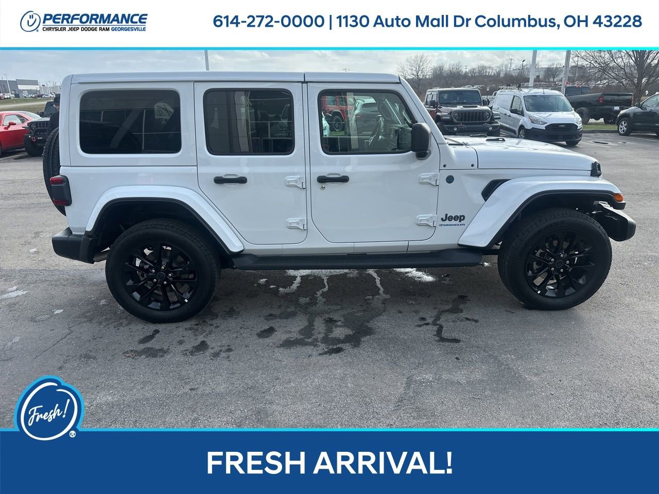 Used 2025 Jeep Wrangler Unlimited Sahara image 3