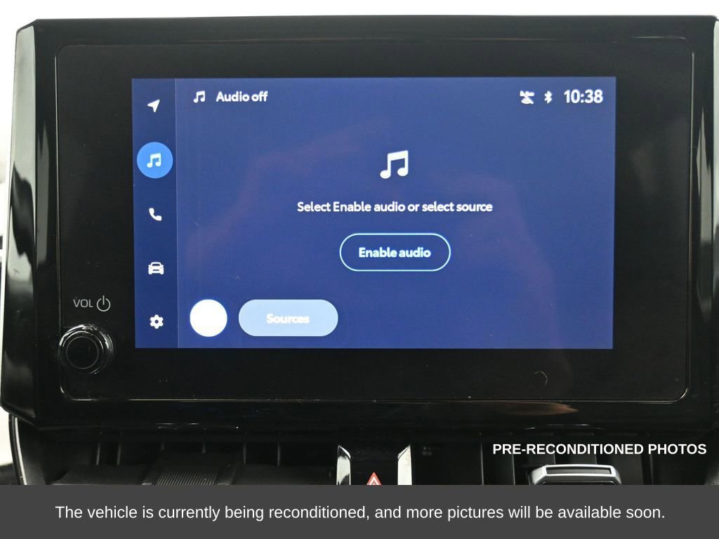 Used 2023 Toyota Corolla Cross XLE image 22