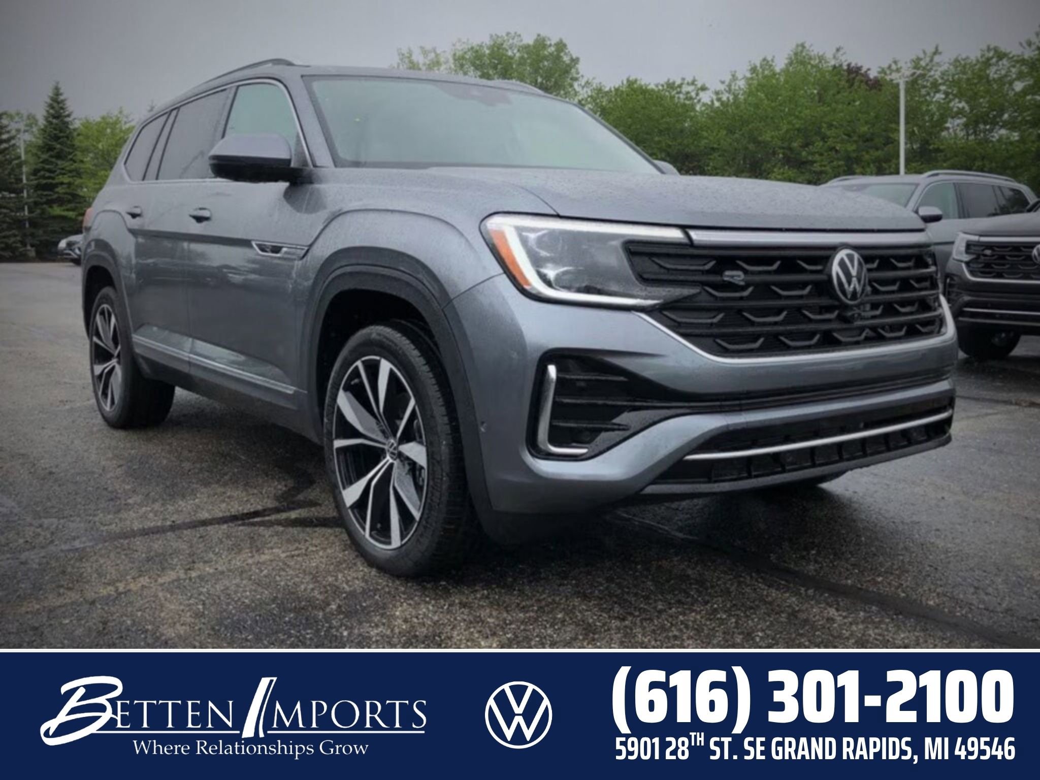 New 2025 Volkswagen Atlas SEL Premium R-Line image 1