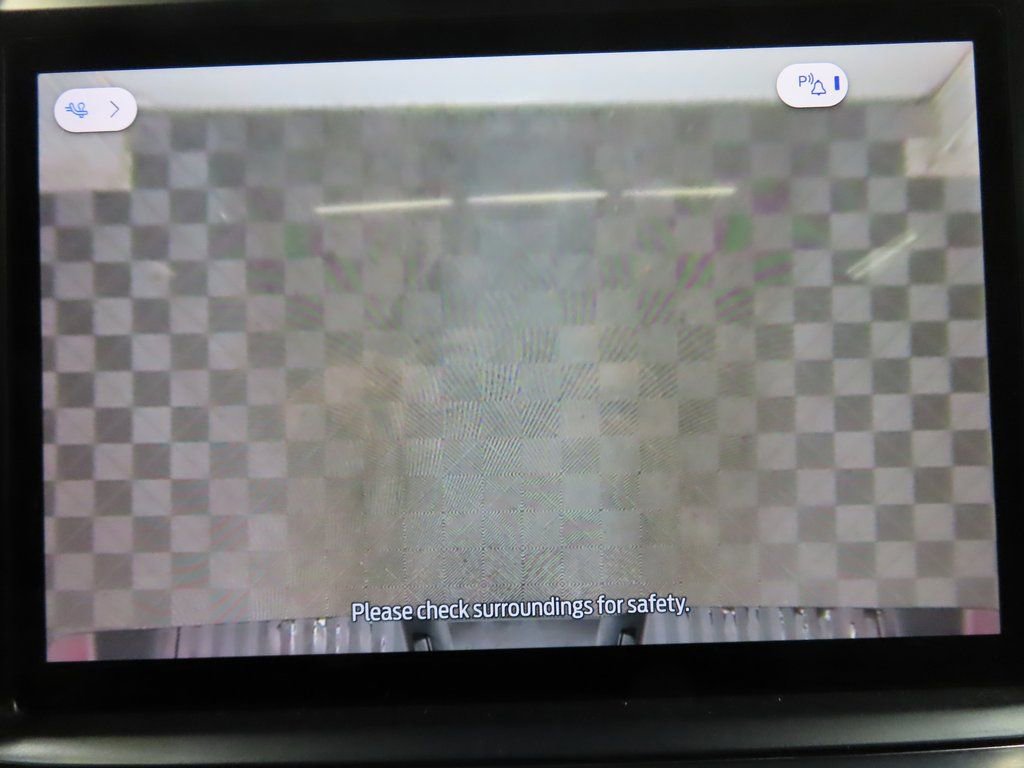 Used 2025 Ford F450 Platinum w/ FX4 Off-Road Package AWD/4WD image 18