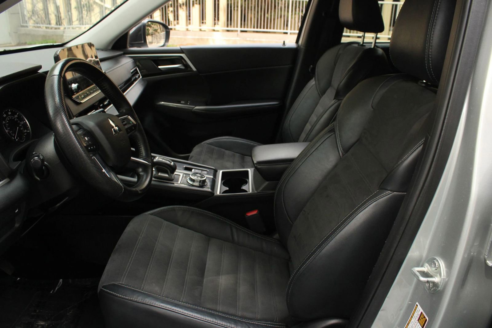Used 2022 Mitsubishi Outlander SEL Black Edition AWD/4WD image 14