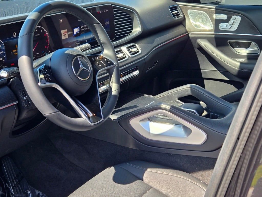 Used 2024 Mercedes-Benz GLE 450 4MATIC image 27