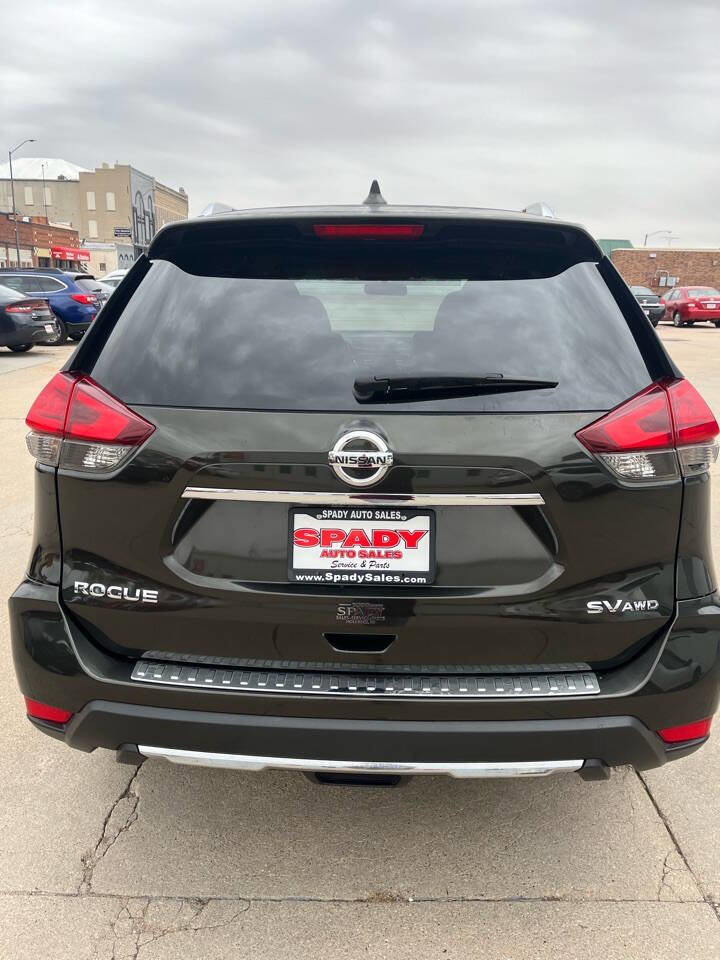 Used 2017 Nissan Rogue SV image 8