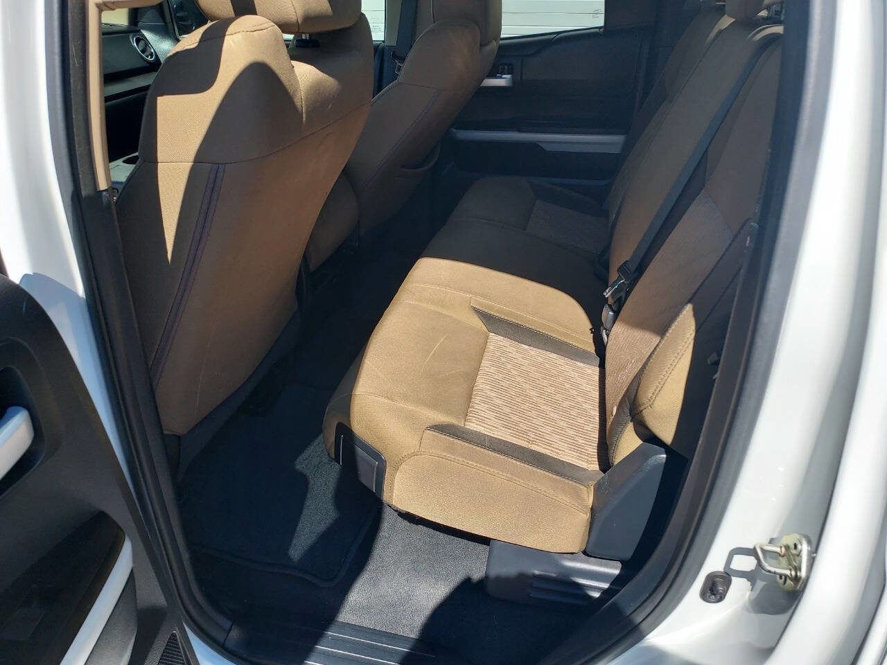 Used 2014 Toyota Tundra SR5 image 10
