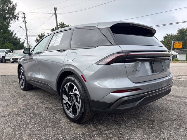New 2025 Lincoln Nautilus Premier w/ Equipment Group 102A AWD/4WD image 8