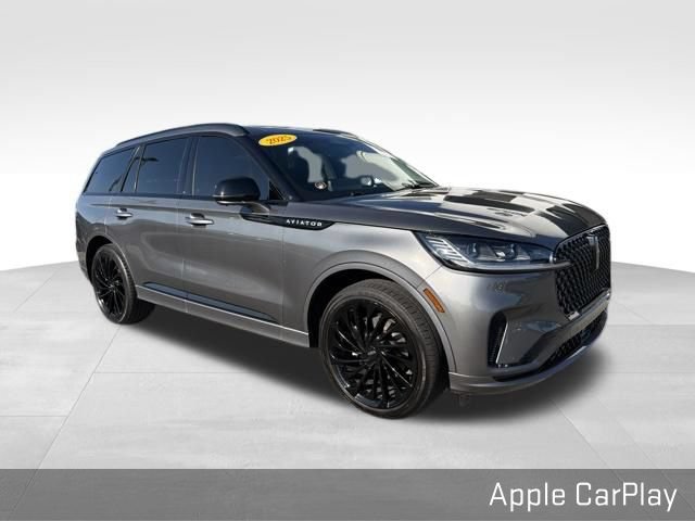 Used 2025 Lincoln Aviator Reserve w/ Equipment Group 201A AWD/4WD video 2