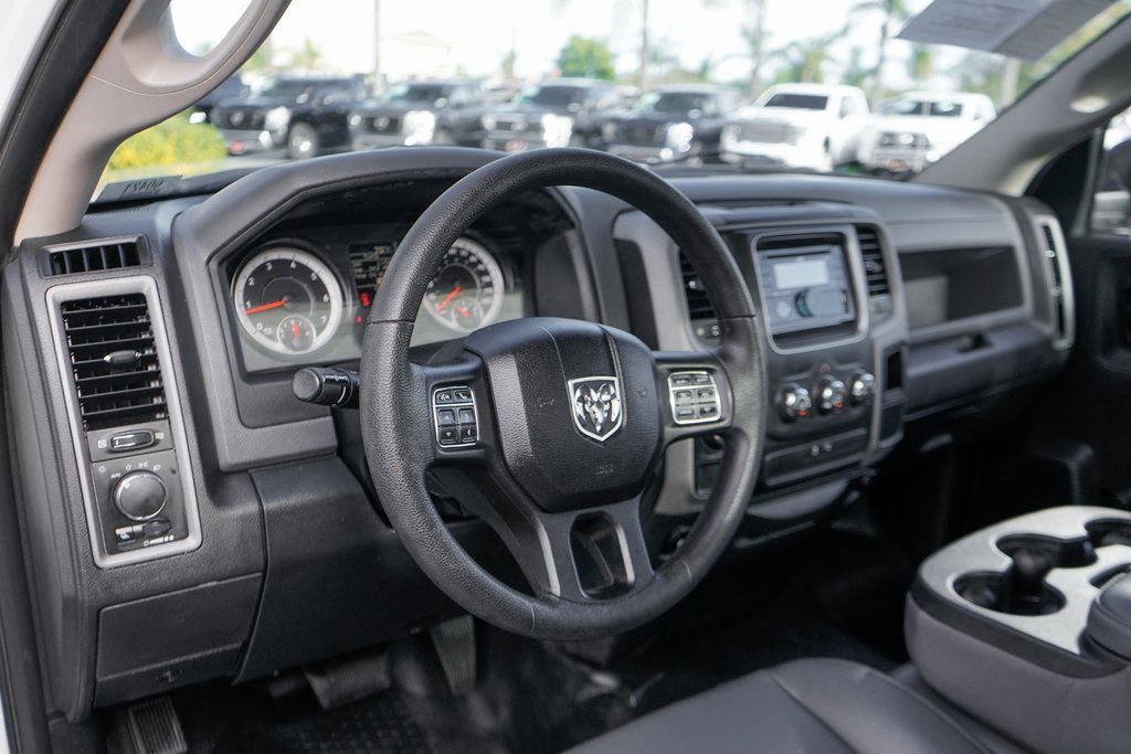 Used 2017 RAM 1500 Tradesman w/ Chrome Appearance Group image 15