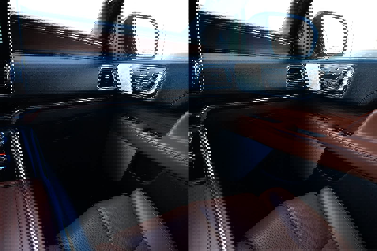 Used 2020 Lincoln Navigator L Reserve w/ Luxury Package image 8