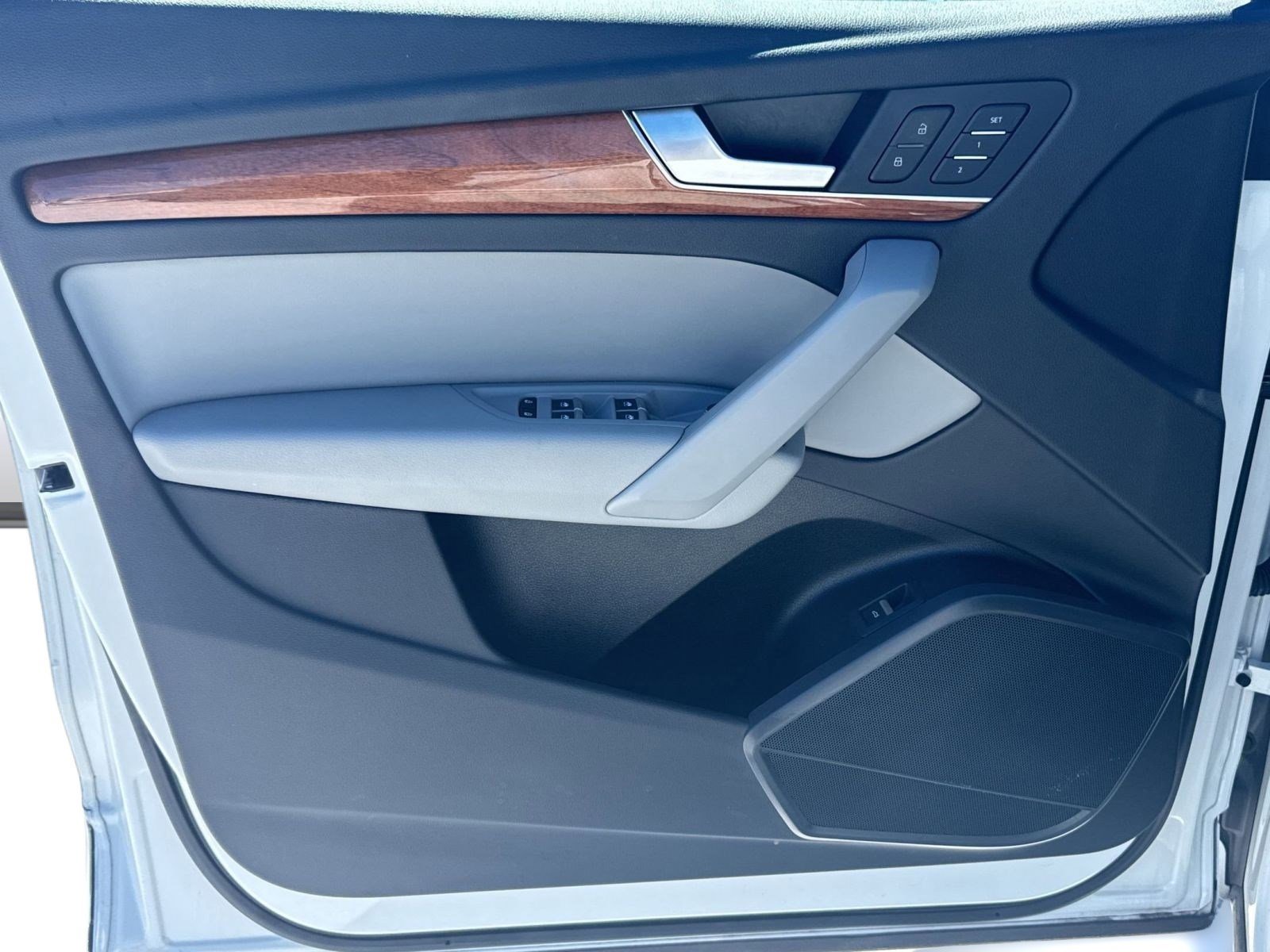 Certified 2023 Audi Q5 2.0T Premium w/ Convenience Package image 13