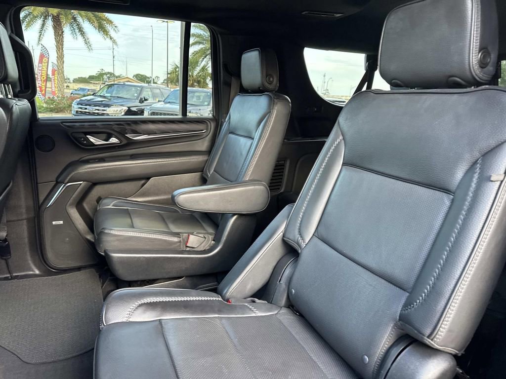 Used 2023 GMC Yukon XL Denali image 19