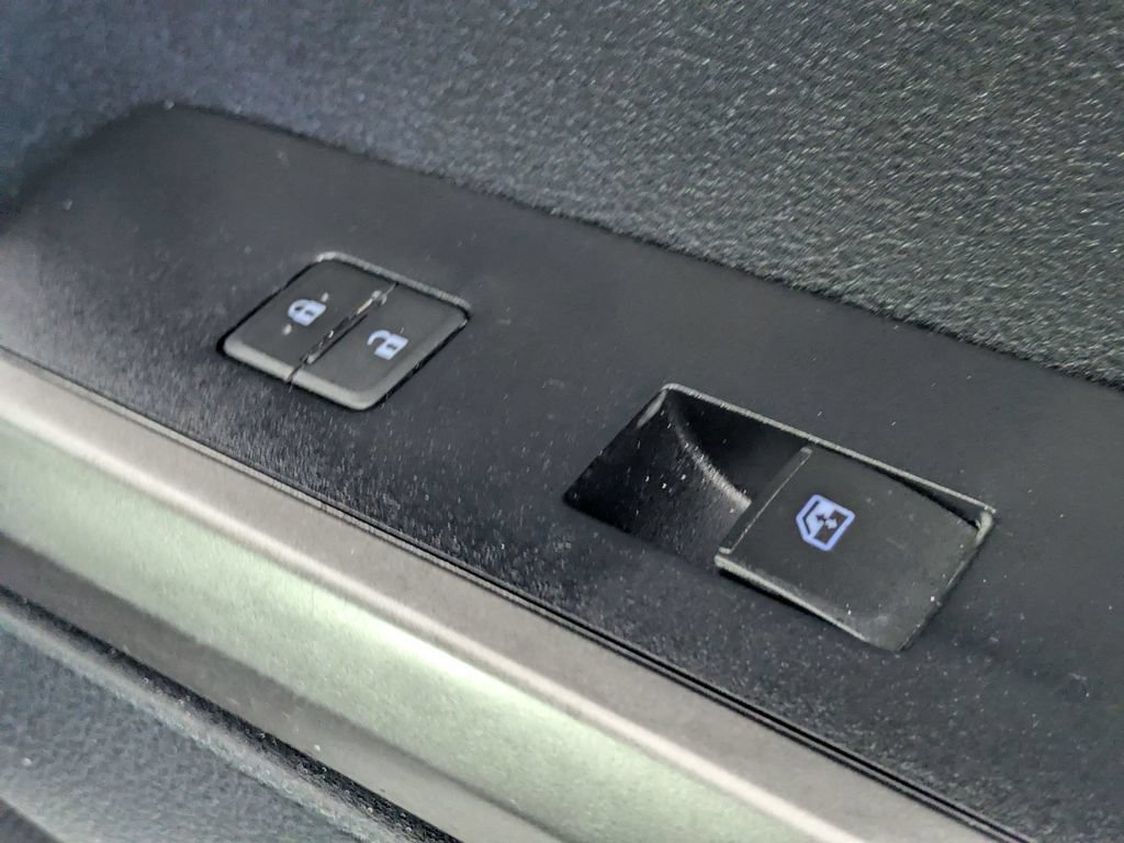 Used 2021 Toyota Tacoma SR5 RWD image 35