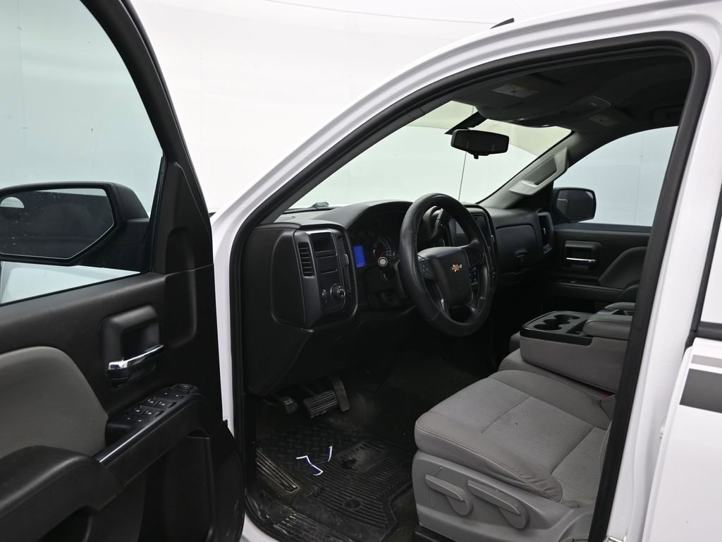 Used 2018 Chevrolet Silverado 1500 Custom w/ Custom Value Package RWD image 10