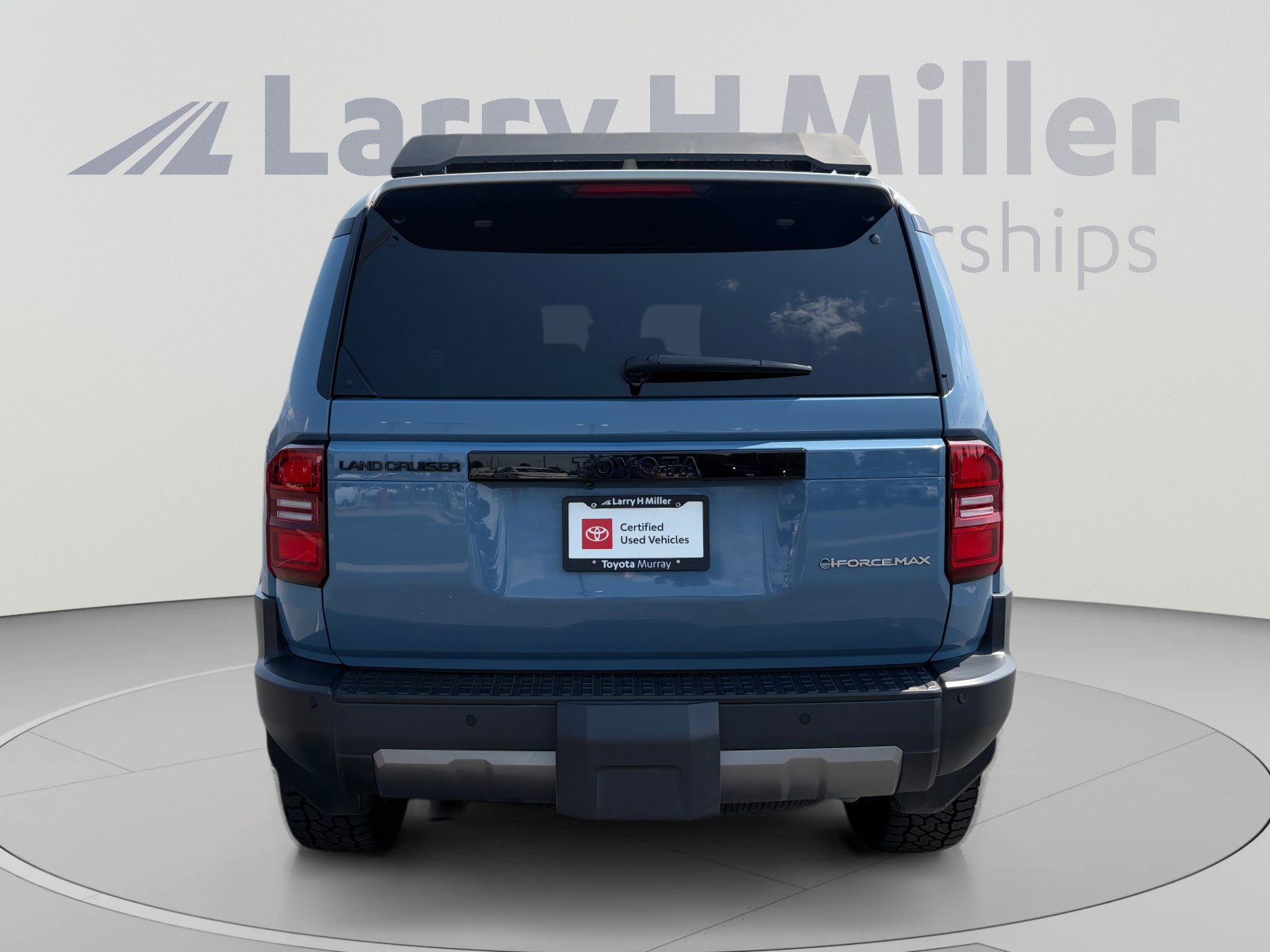 Used 2025 Toyota Land Cruiser w/ Premium Package AWD/4WD image 4