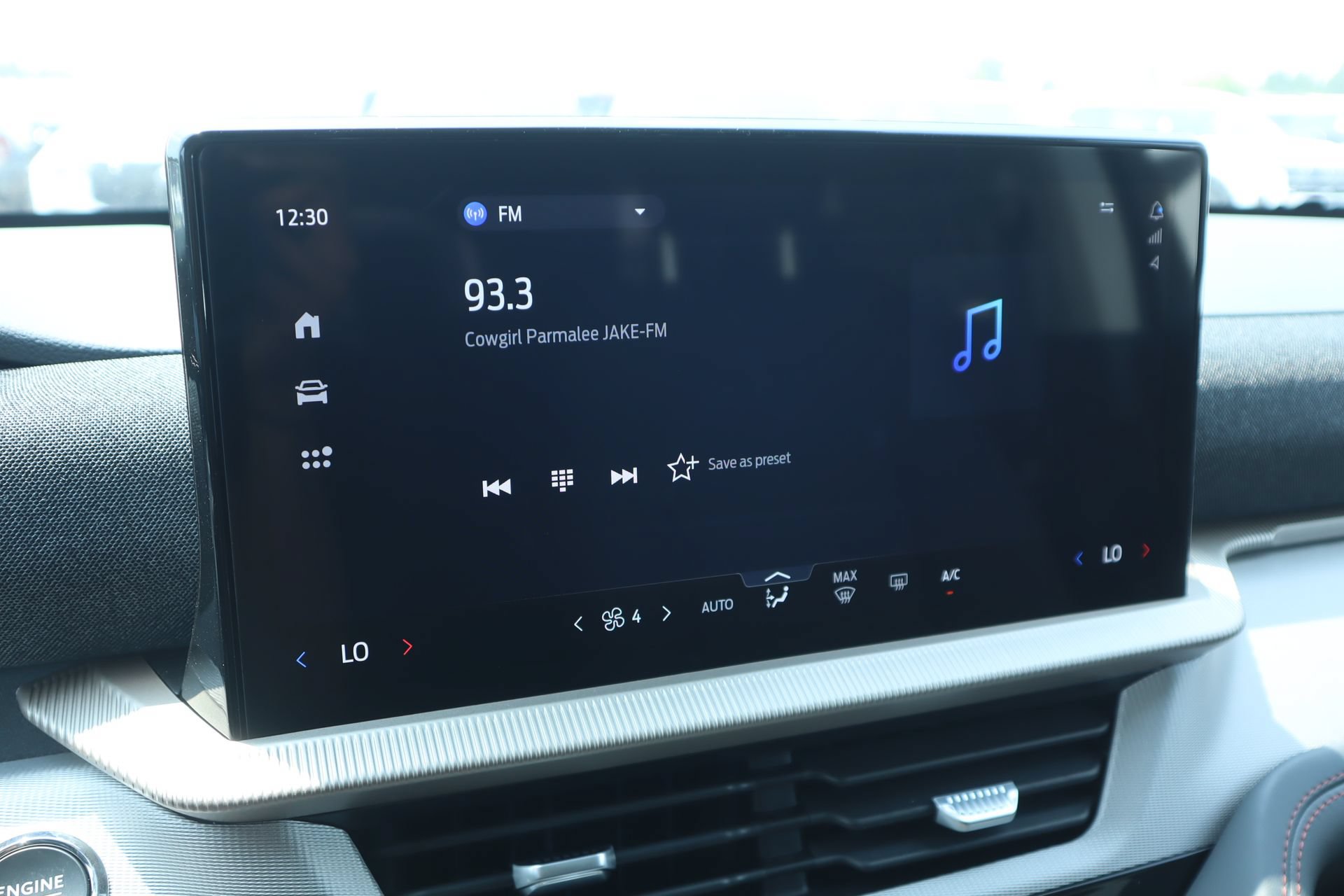 New 2026 Ford Explorer Active RWD image 5