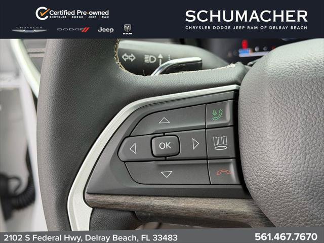 Certified 2023 Jeep Grand Cherokee Limited AWD/4WD image 27