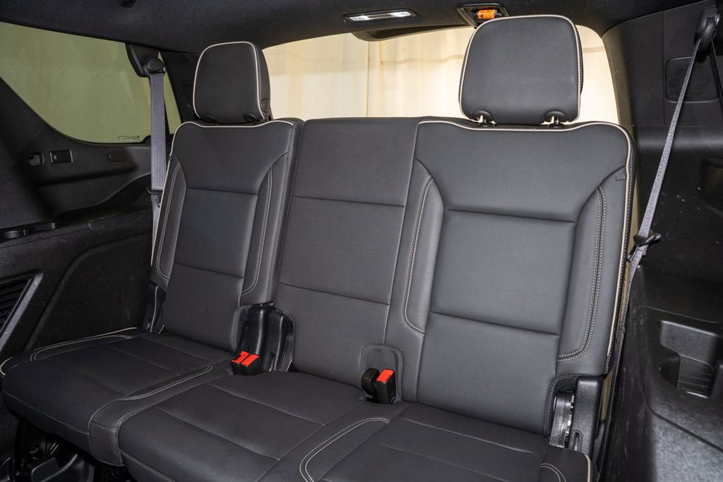 Used 2022 GMC Yukon SLT w/ SLT Luxury Package AWD/4WD image 10