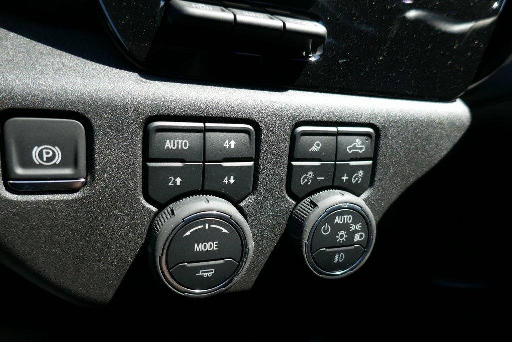 New 2026 Chevrolet Silverado 1500 LTZ w/ LTZ Premium Package image 16