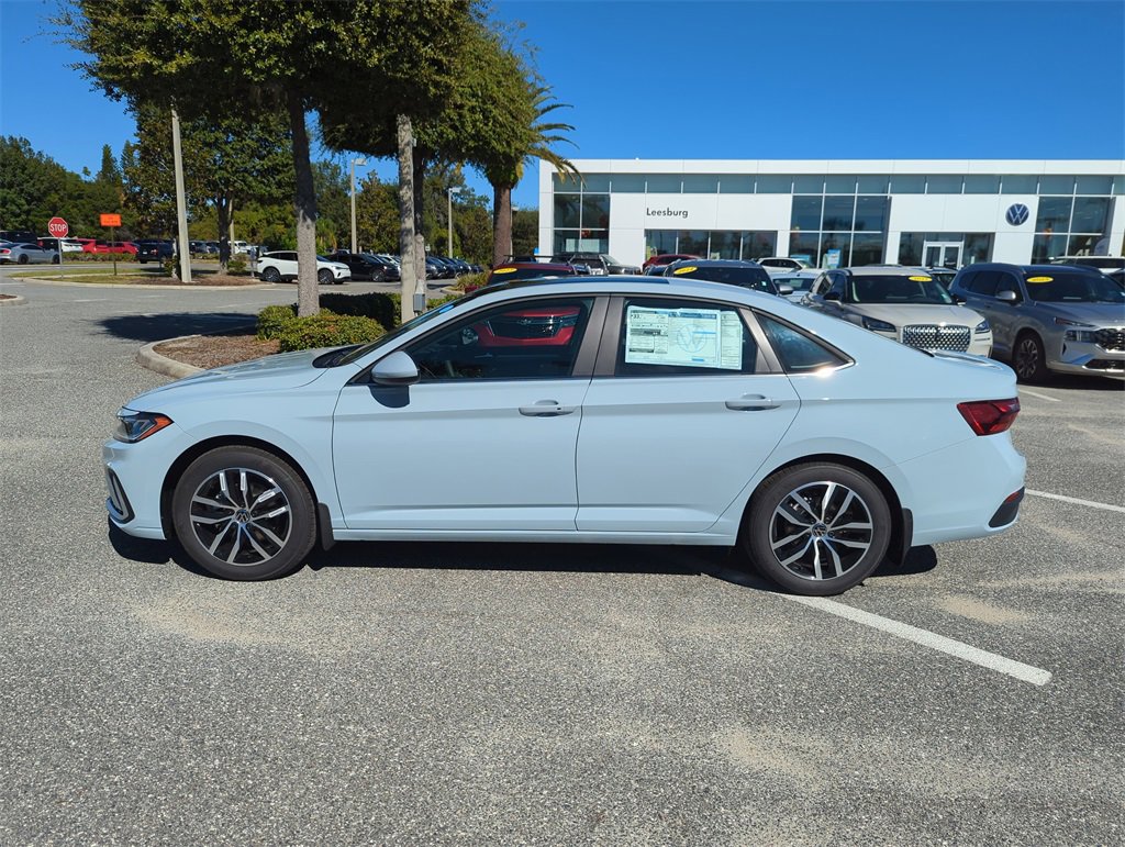 New 2026 Volkswagen Jetta SE image 9
