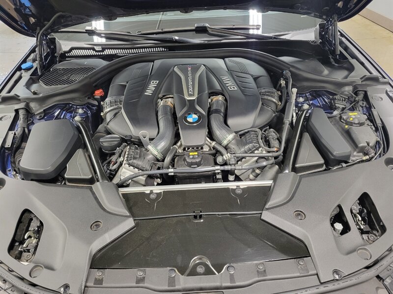 Used 2019 BMW M550i xDrive AWD/4WD image 60