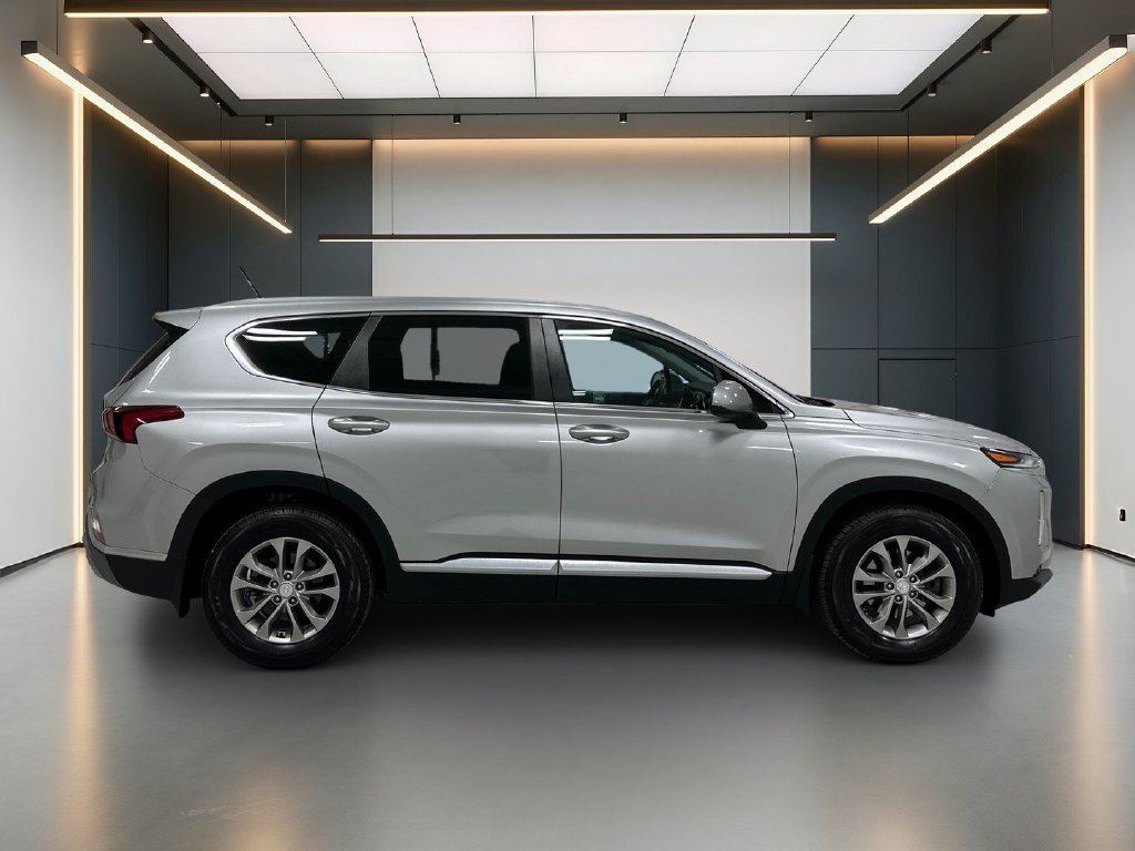 Used 2020 Hyundai Santa Fe SE FWD image 7