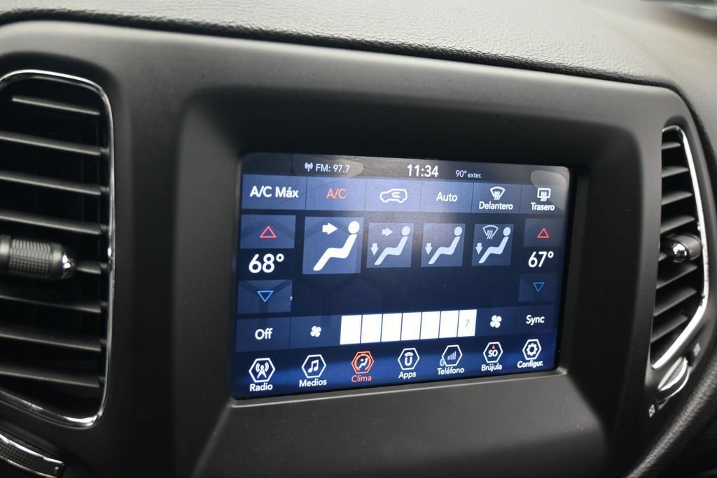 Used 2018 Jeep Compass Latitude w/ Popular Equipment Group AWD/4WD image 22