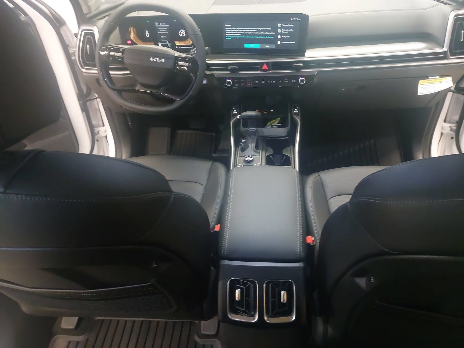 New 2026 Kia Sorento S w/ S Panoramic Sunroof Package FWD image 9