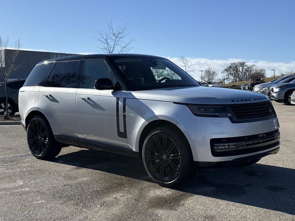 New 2025 Land Rover Range Rover SE image 12