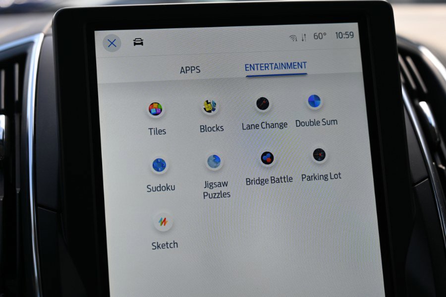 Used 2024 Ford Edge Titanium image 27