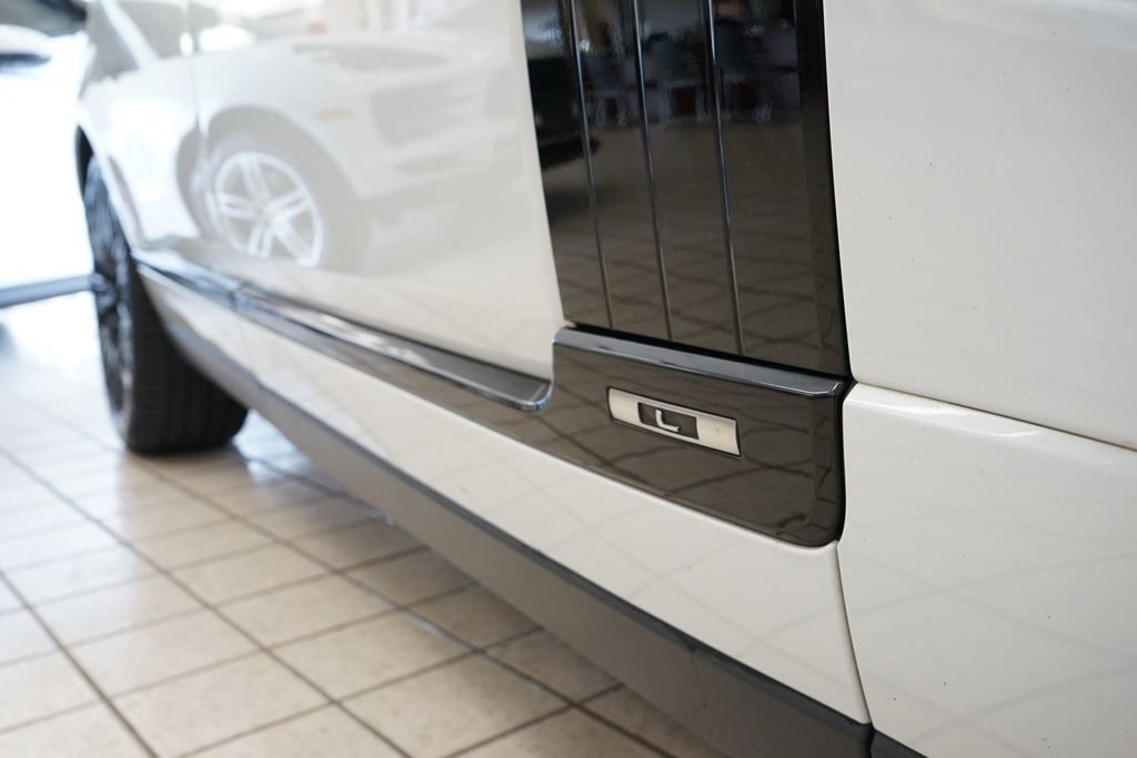 Used 2019 Land Rover Range Rover Long Wheelbase Supercharged image 28