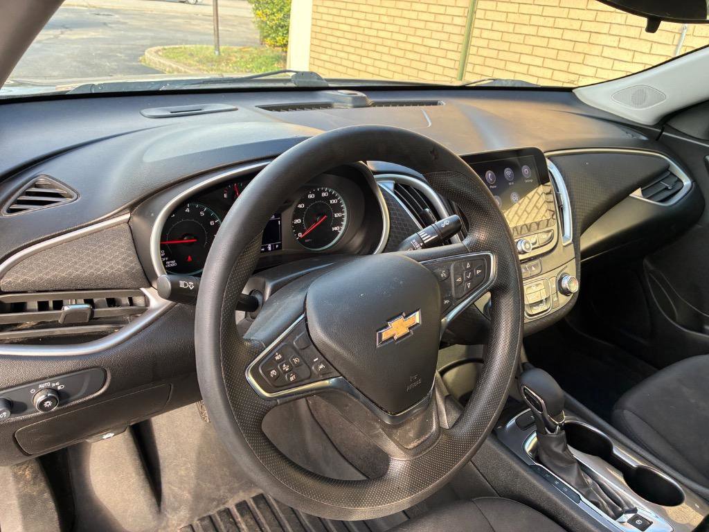 Used 2024 Chevrolet Malibu LS image 11