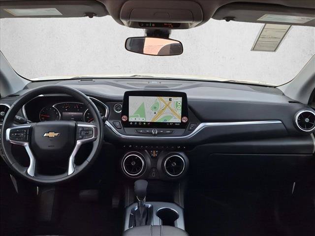 Used 2025 Chevrolet Blazer LT AWD/4WD image 18