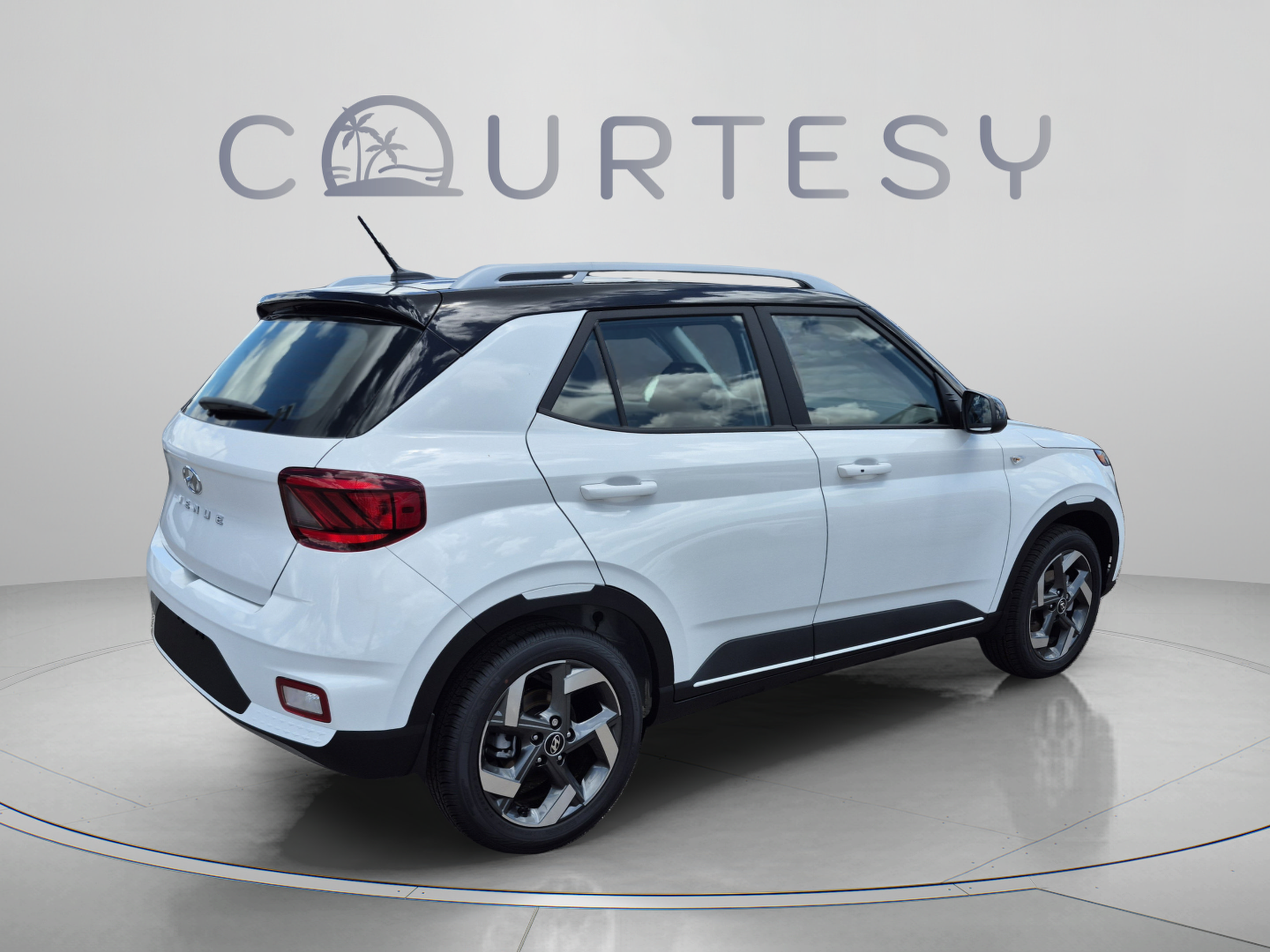 New 2026 Hyundai Venue SEL FWD image 5