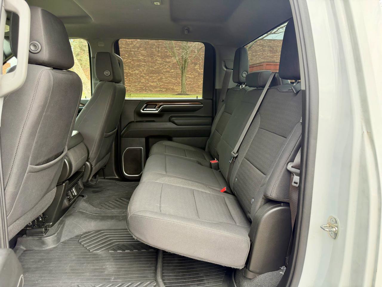 Used 2024 Chevrolet Silverado 2500 LT image 31