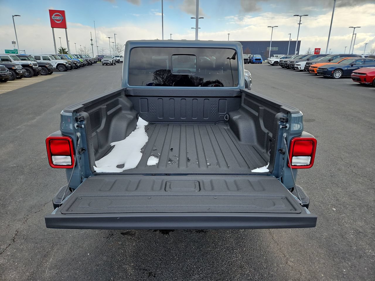 New 2026 Jeep Gladiator Sport AWD/4WD image 7