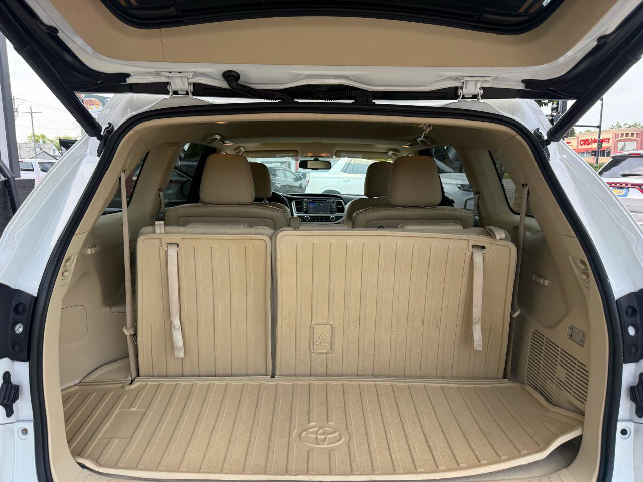 Used 2015 Toyota Highlander XLE AWD/4WD image 21