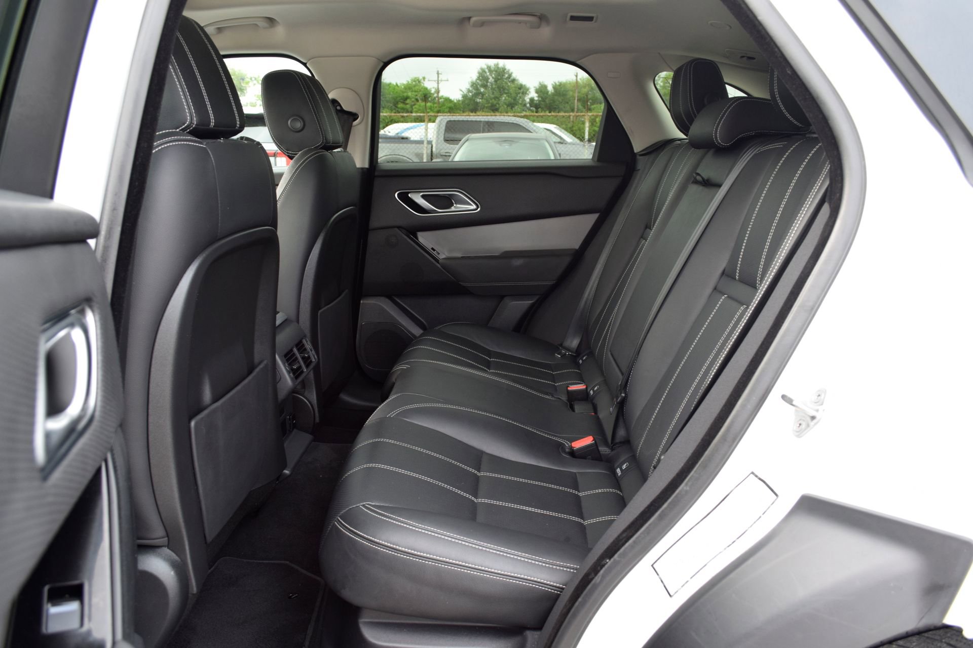 Used 2022 Land Rover Range Rover Velar S AWD/4WD image 20