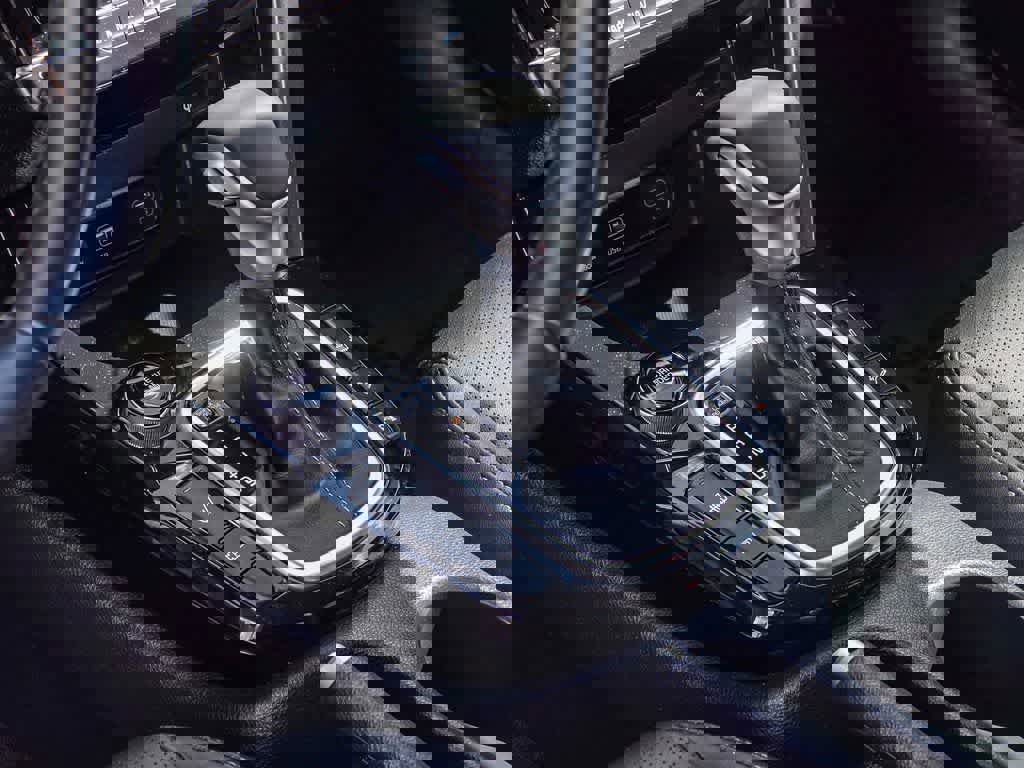 Used 2025 Kia Seltos EX FWD image 18